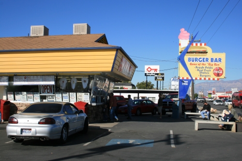 Burger Bar in Roy Utah